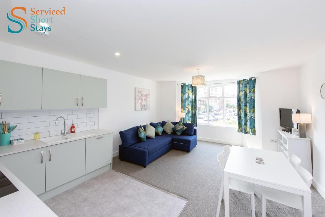 Bella, Two Bedroom Apartment Close To The Beach Margate Bagian luar foto