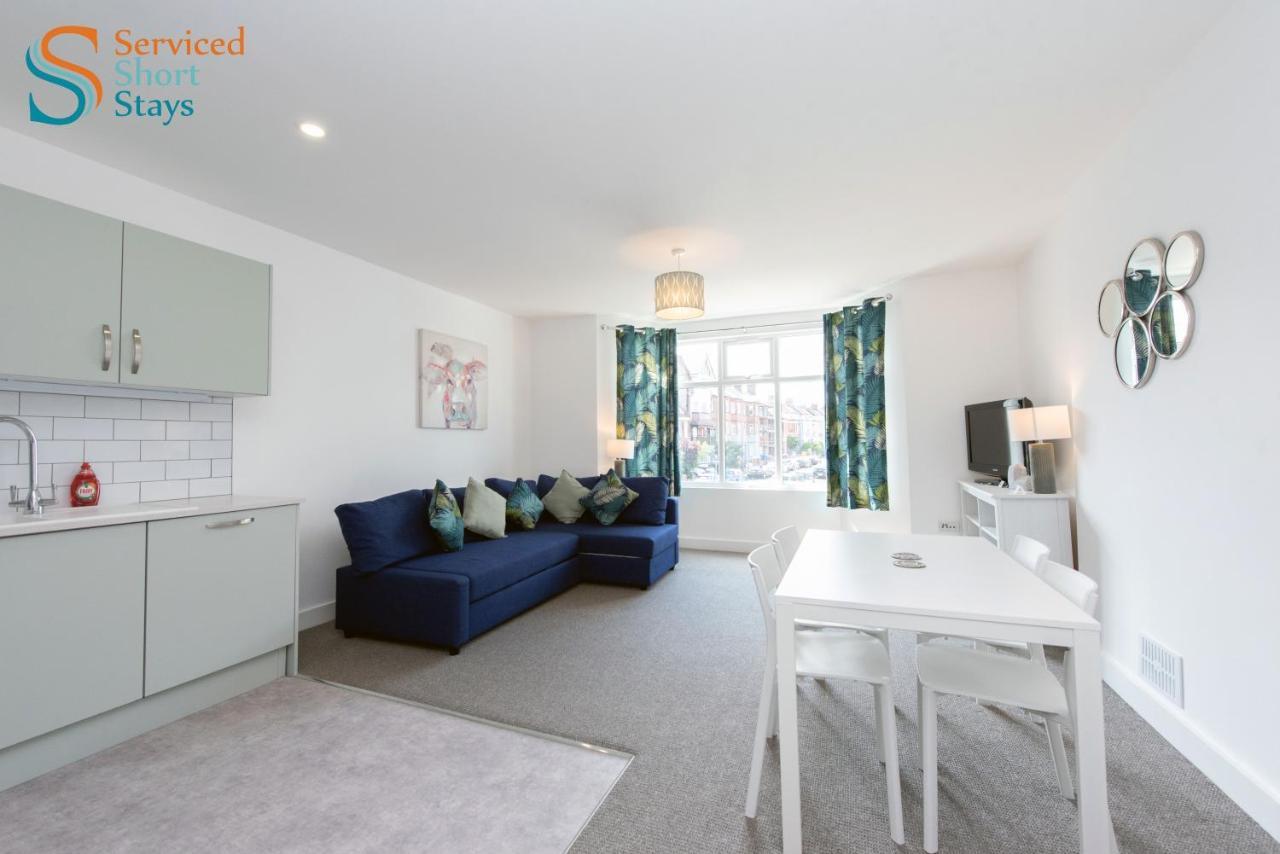 Bella, Two Bedroom Apartment Close To The Beach Margate Bagian luar foto